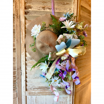 Wreaths & Door Hangers