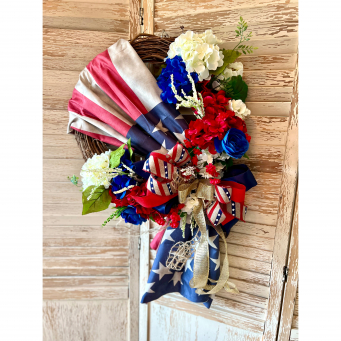 Wreaths & Door Hangers