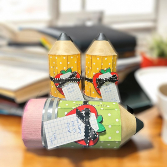 Favor Bags & Containers