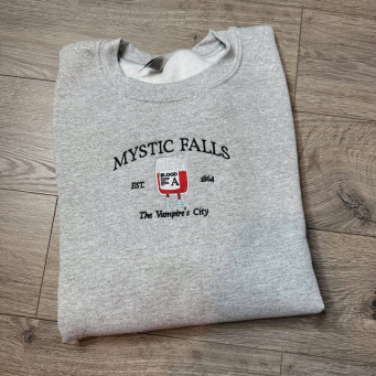Hoodies & Sweatshirts