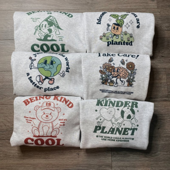 Hoodies & Sweatshirts