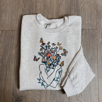 Hoodies & Sweatshirts