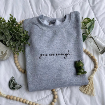 Hoodies & Sweatshirts