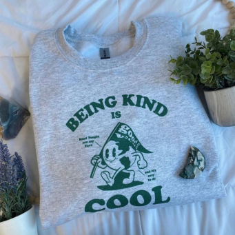 Hoodies & Sweatshirts