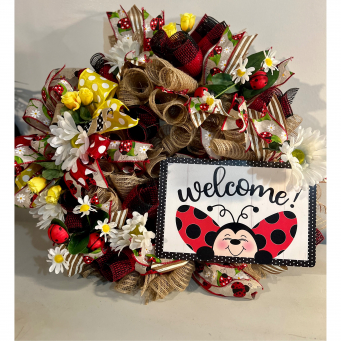 Wreaths & Door Hangers